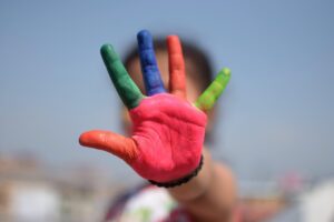 パンプスと五本指ソックスを使った仕事のスタイルは？