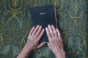 5本指ソックスを使ってOLの足の臭いを解消する方法は？